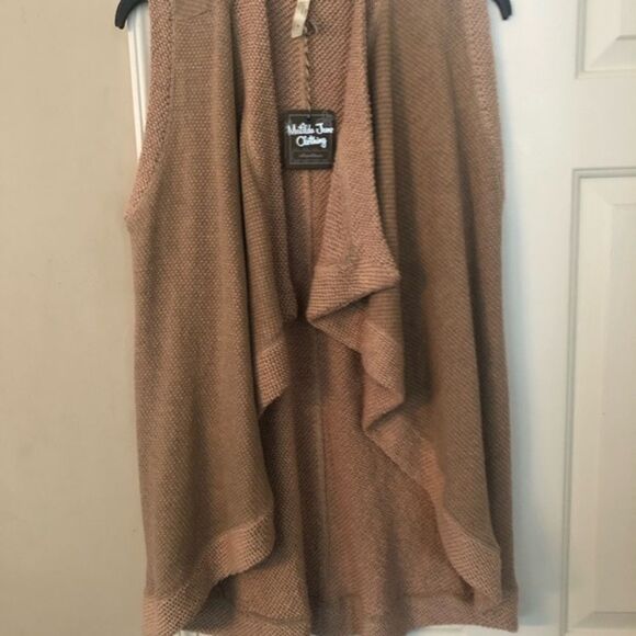 Matilda Jane Sweater Vest Women's X-Small Taupe Knit Open Front BNWT - Picture 7 of 7